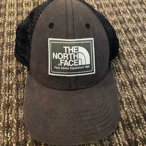 The North Face Trucker Adventure Hat